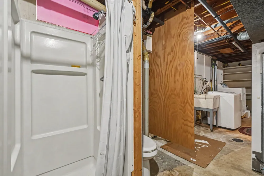 2146 Engleside Drive SE Grand Rapids, MI 49546
