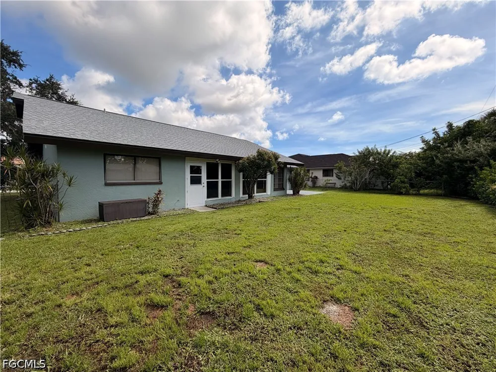 SW 37th Terrace Cape Coral, FL 33914