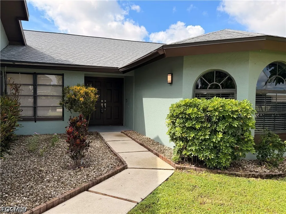 SW 37th Terrace Cape Coral, FL 33914