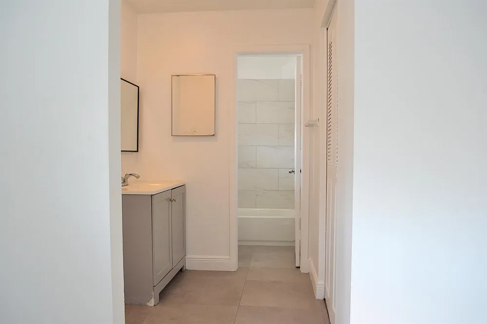 491 NW 42nd Avenue #Apt 33 Plantation, FL 33317