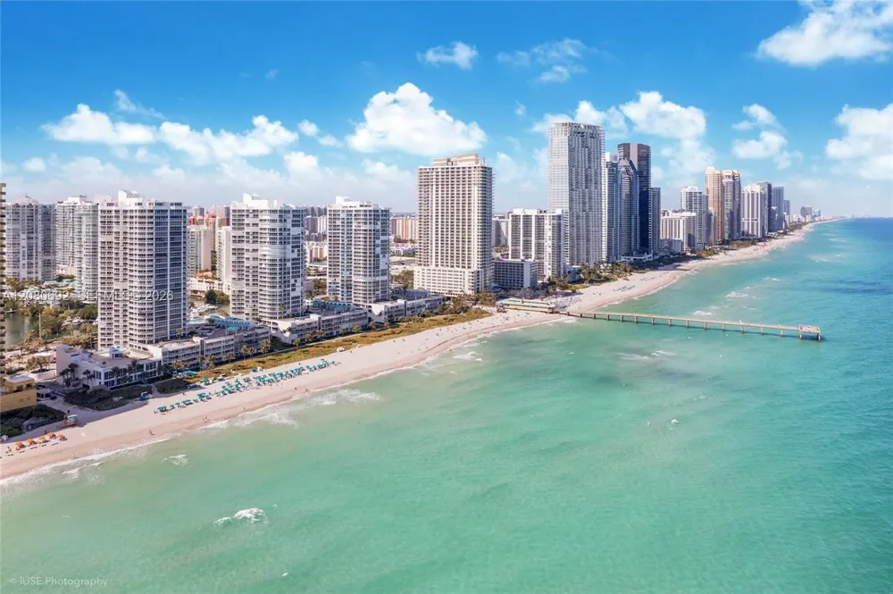 16445 Collins Ave #825 Sunny Isles Beach, FL 33160