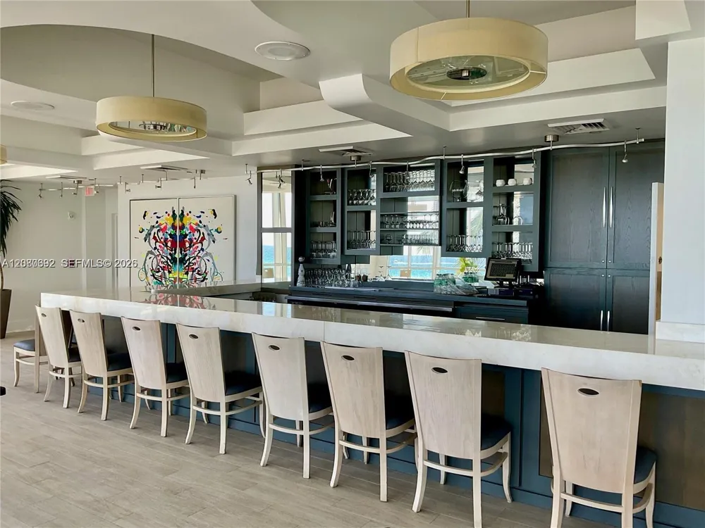 16445 Collins Ave #825 Sunny Isles Beach, FL 33160