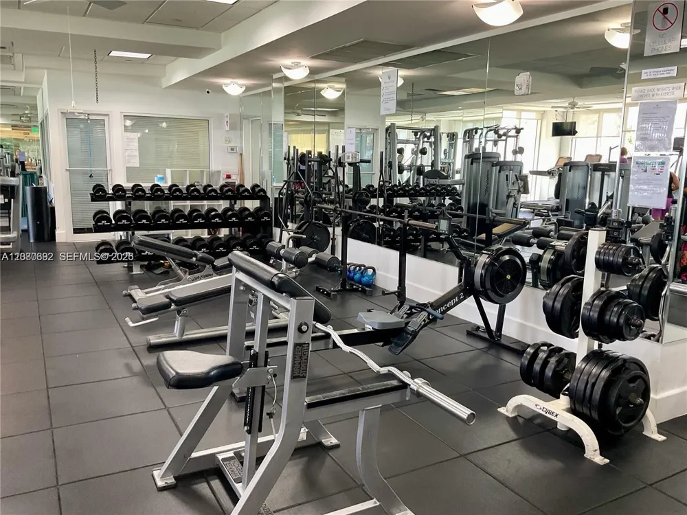 16445 Collins Ave #825 Sunny Isles Beach, FL 33160