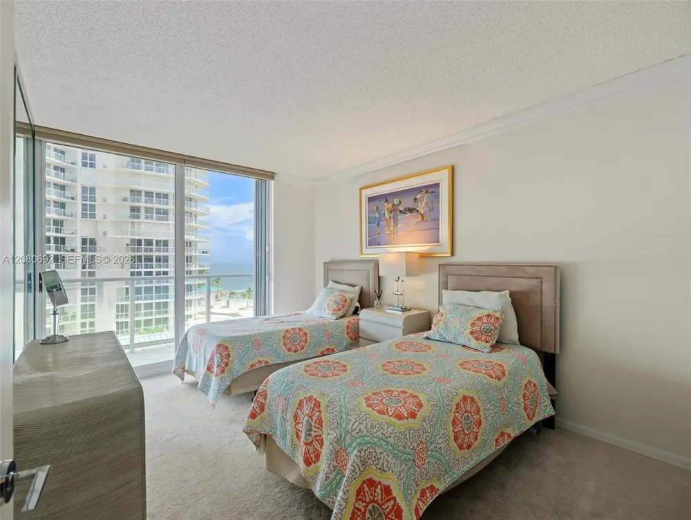 16445 Collins Ave #825 Sunny Isles Beach, FL 33160