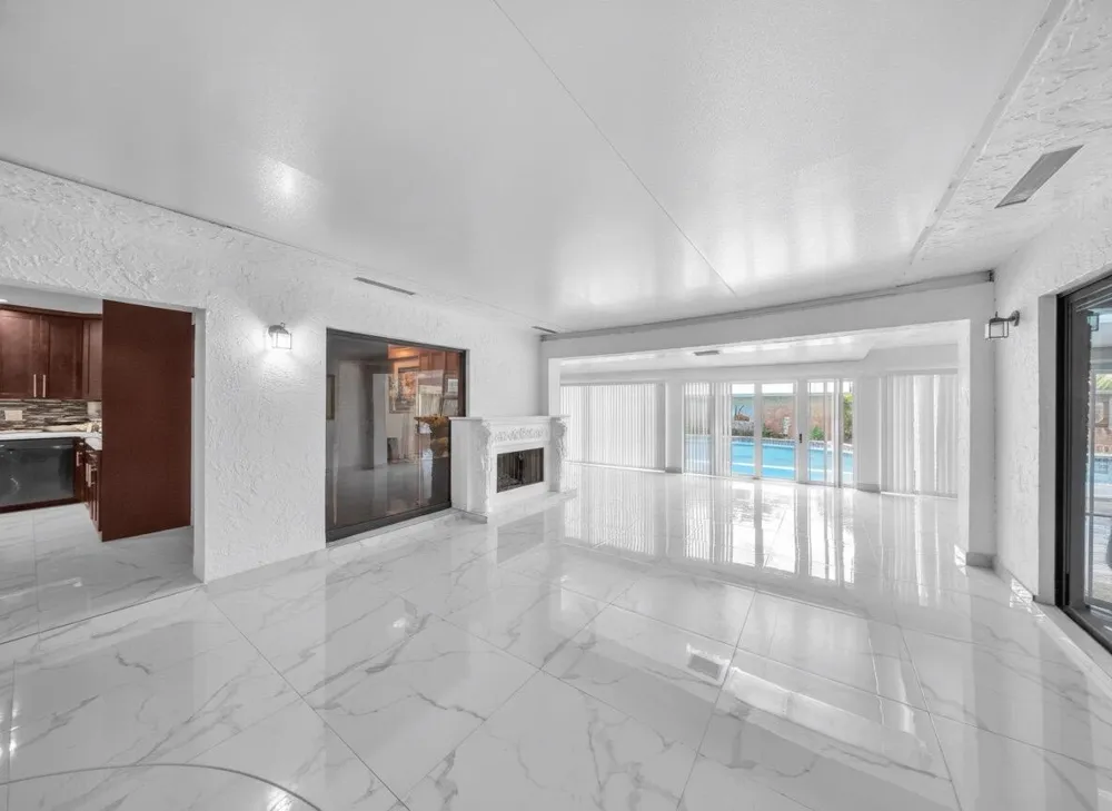 2951 SW 139TH AVENUE Miami, FL 33175