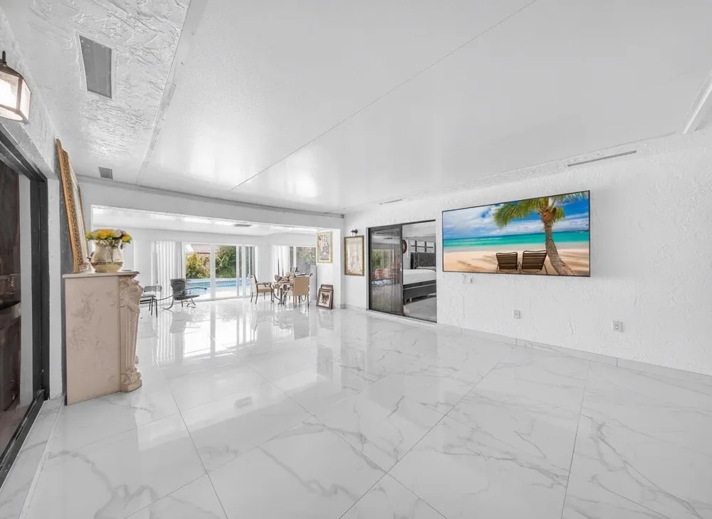 2951 SW 139TH AVENUE Miami, FL 33175