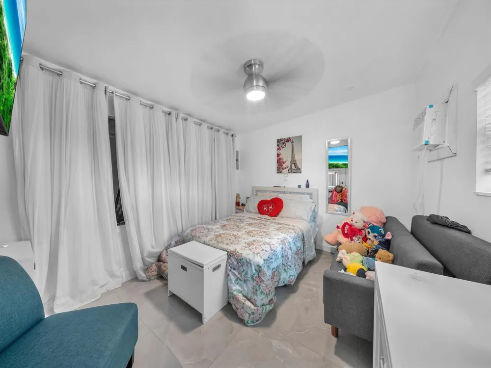 2951 SW 139TH AVENUE Miami, FL 33175