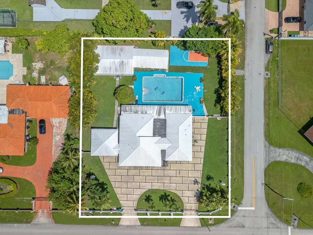 2951 SW 139TH AVENUE Miami, FL 33175
