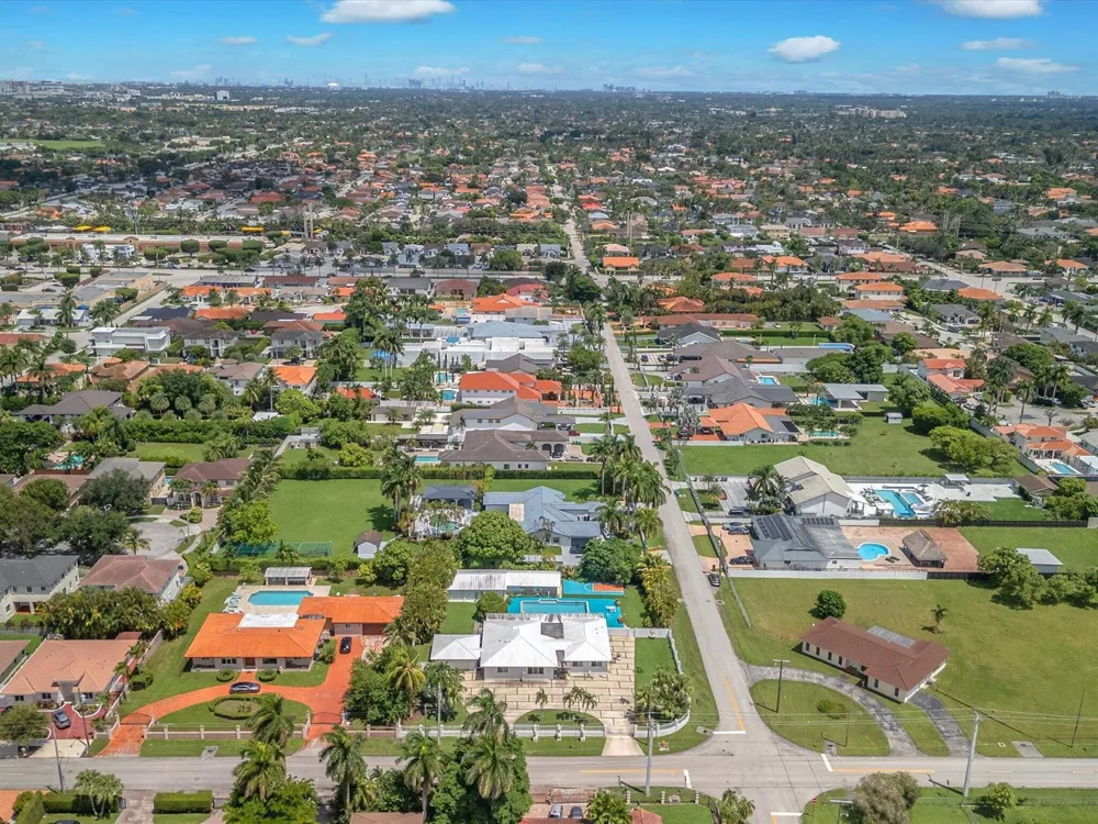 2951 SW 139TH AVENUE Miami, FL 33175