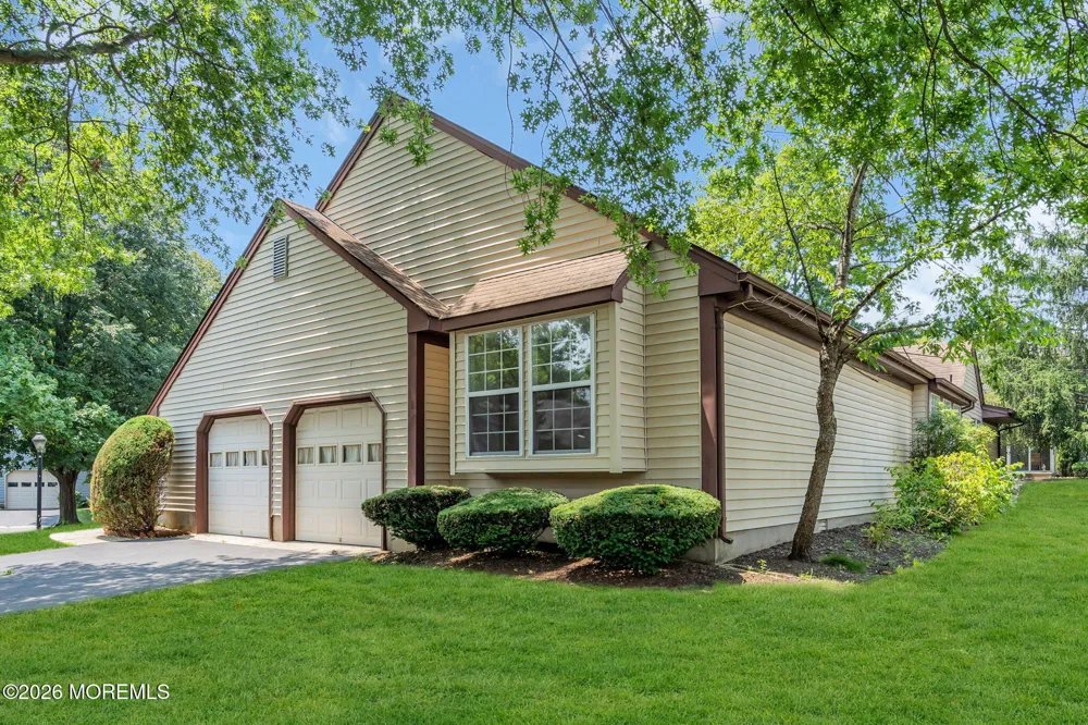 6 Rutherford Hayes Drive Monroe, NJ 08831