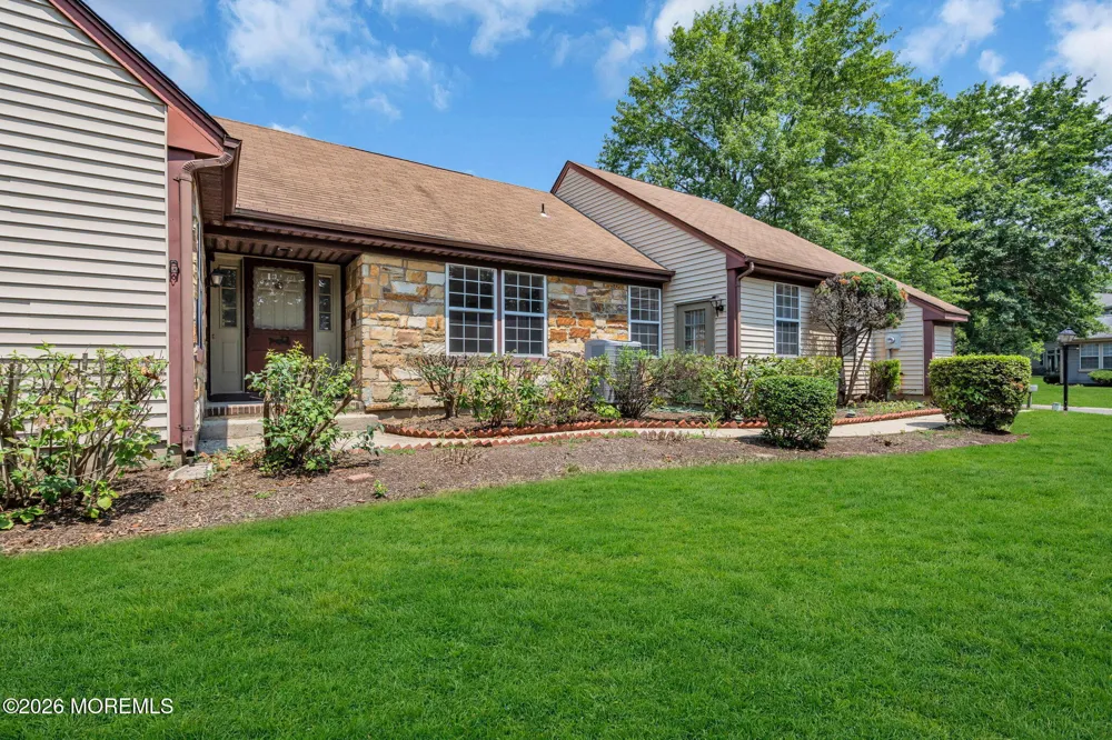 6 Rutherford Hayes Drive Monroe, NJ 08831