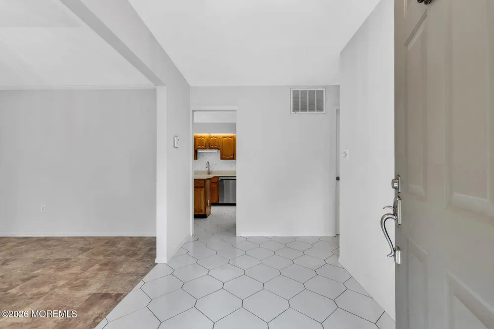 6 Rutherford Hayes Drive Monroe, NJ 08831