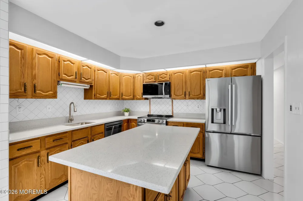 6 Rutherford Hayes Drive Monroe, NJ 08831