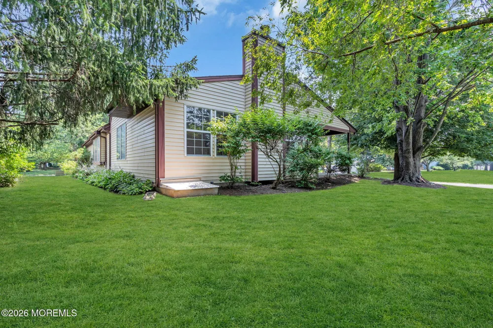 6 Rutherford Hayes Drive Monroe, NJ 08831