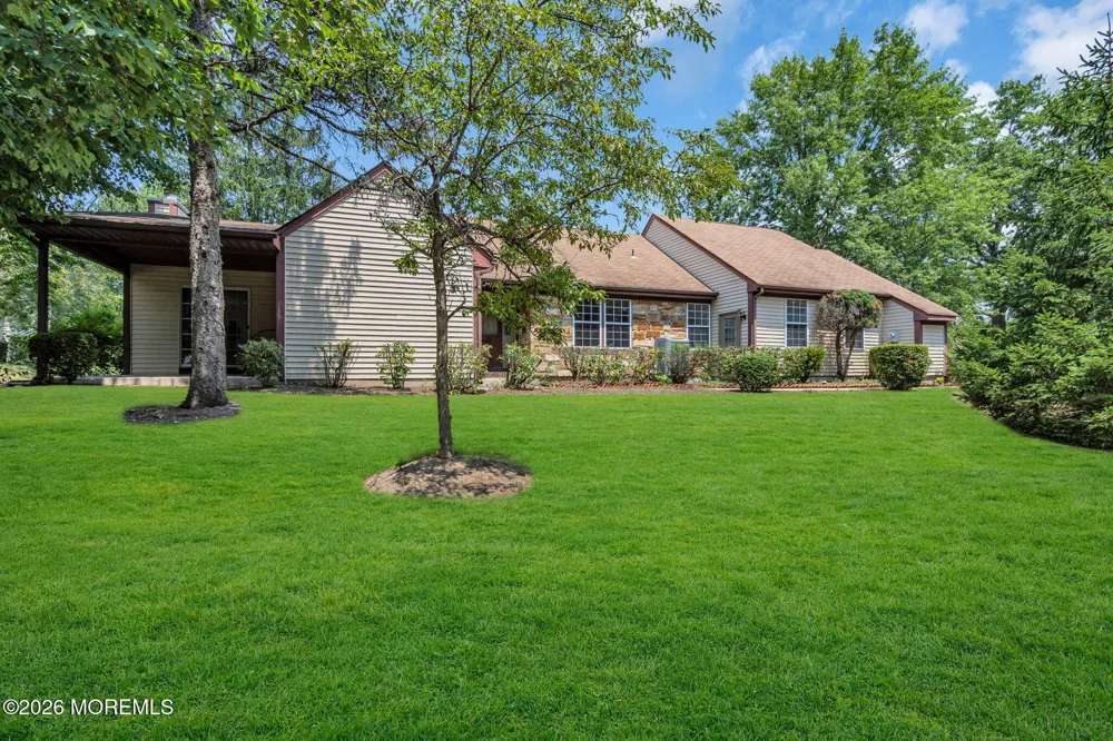 6 Rutherford Hayes Drive Monroe, NJ 08831