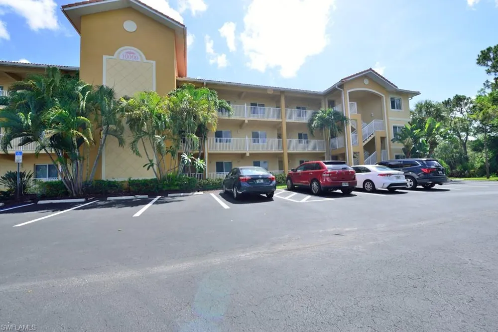 10000 Maddox Lane #125 Bonita Springs, FL 34135
