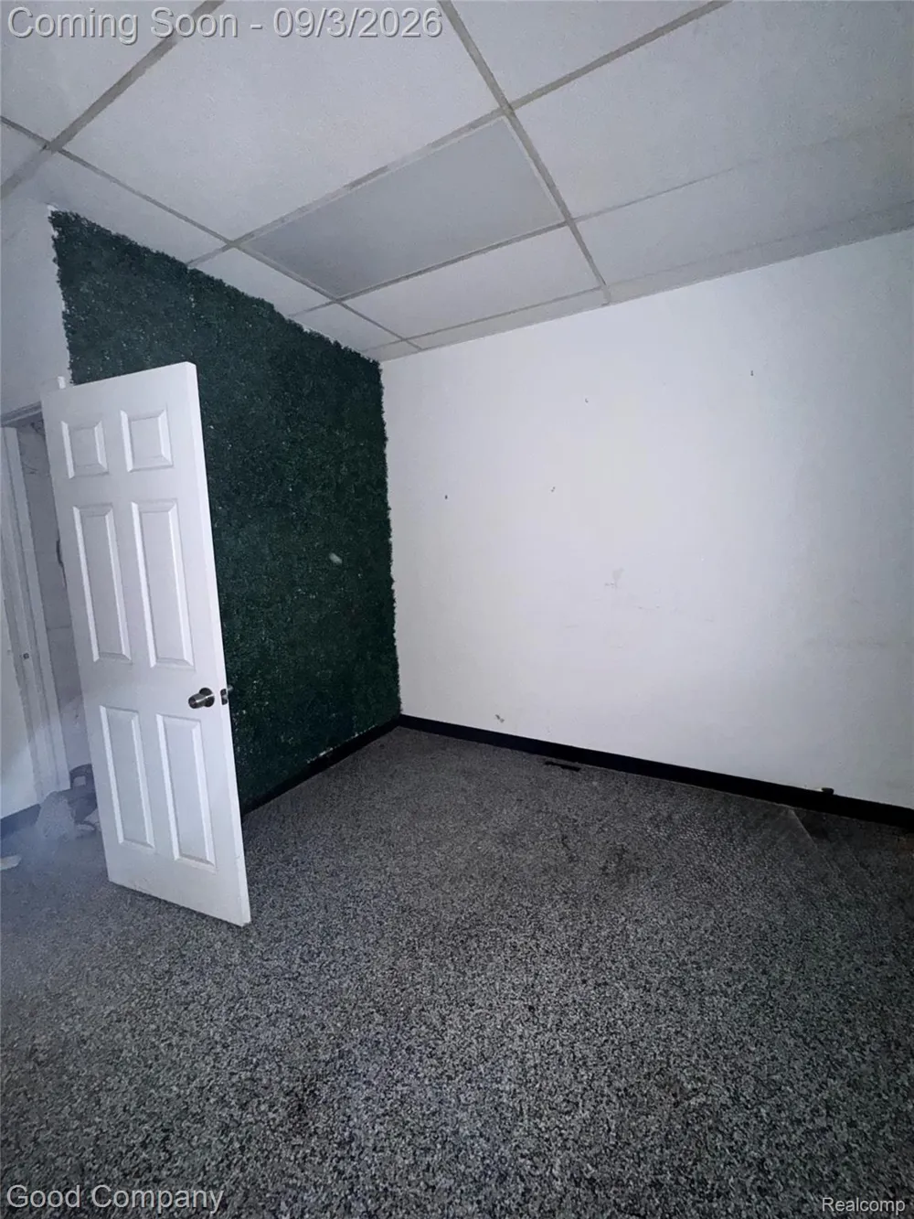 17190 Lahser Road Detroit City, MI 48219
