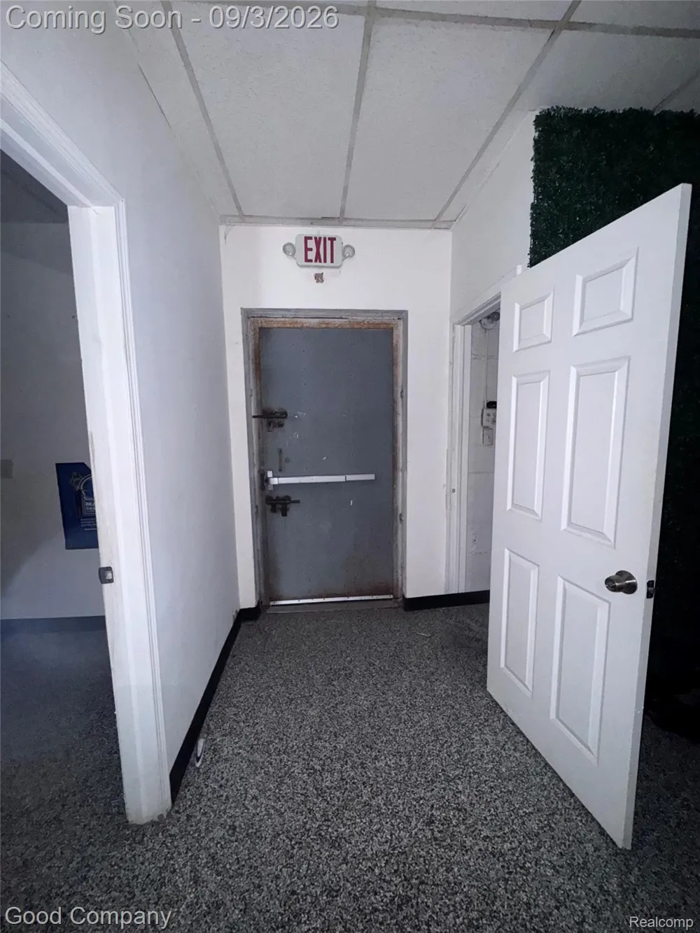 17190 Lahser Road Detroit City, MI 48219