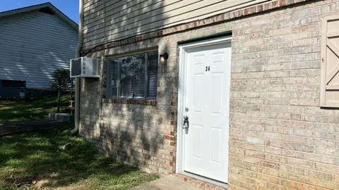 210 Hendricks Blvd #34