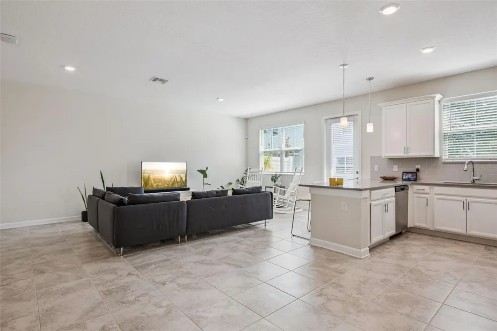 2927 SENTENCE STREET Kissimmee, FL 34746