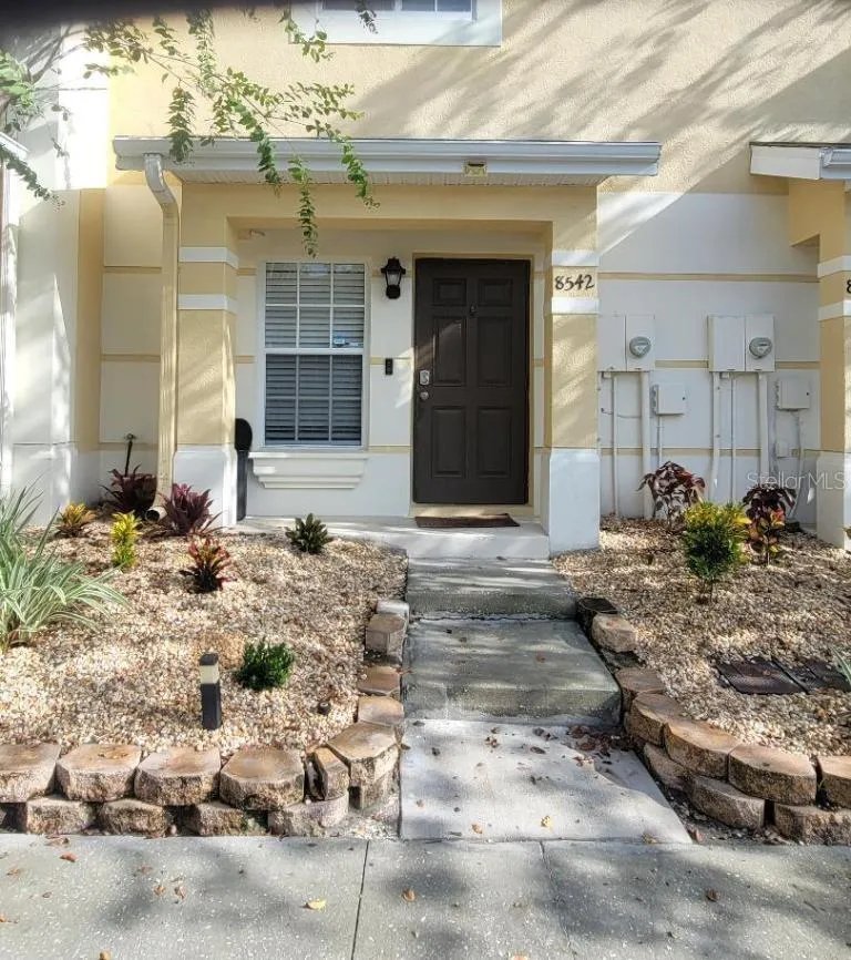 8542 BRUSHLEAF WAY Tampa, FL 33647