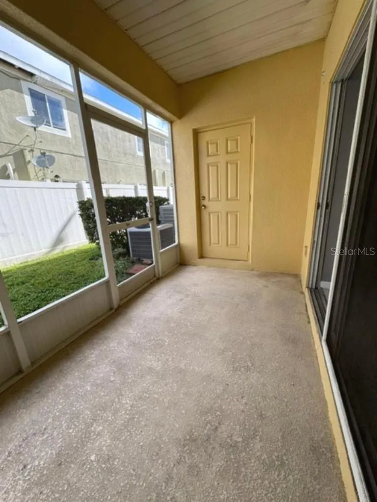 8542 BRUSHLEAF WAY Tampa, FL 33647