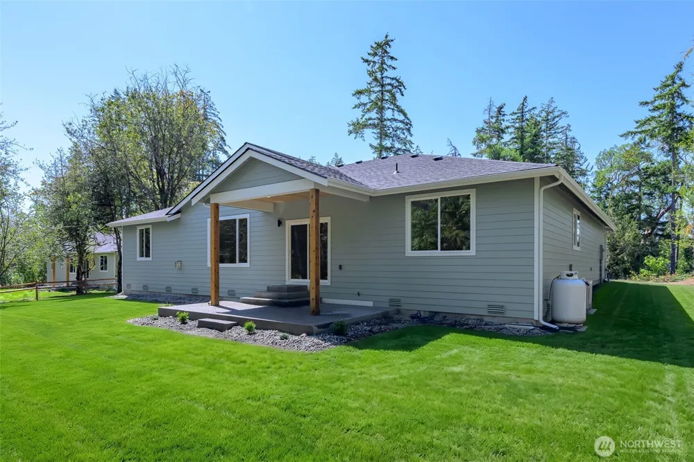 14825 62nd Avenue NW Gig Harbor, WA 98332