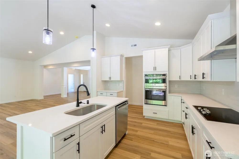 14825 62nd Avenue NW Gig Harbor, WA 98332