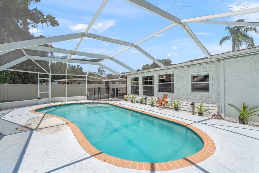 4018 DYER LANE Sarasota, FL 34232