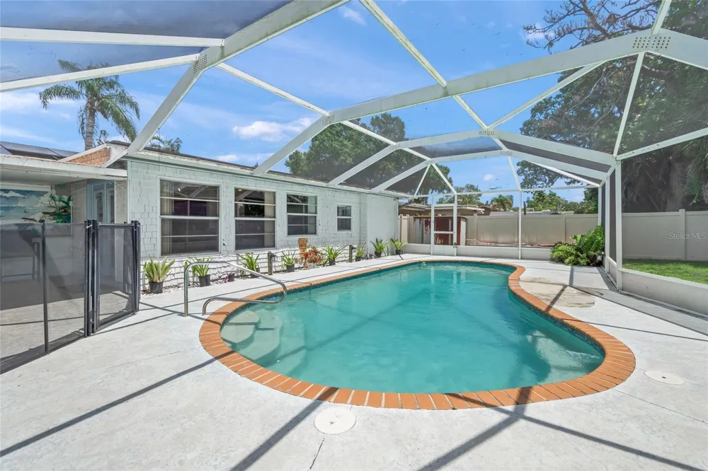 4018 DYER LANE Sarasota, FL 34232