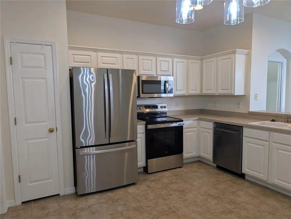 10008 TRANQUILITY WAY Tampa, FL 33625