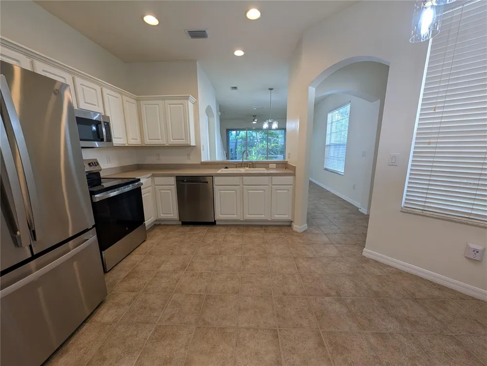 10008 TRANQUILITY WAY Tampa, FL 33625