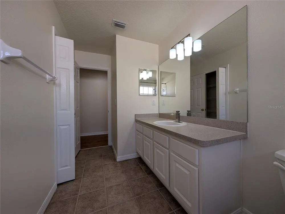 10008 TRANQUILITY WAY Tampa, FL 33625
