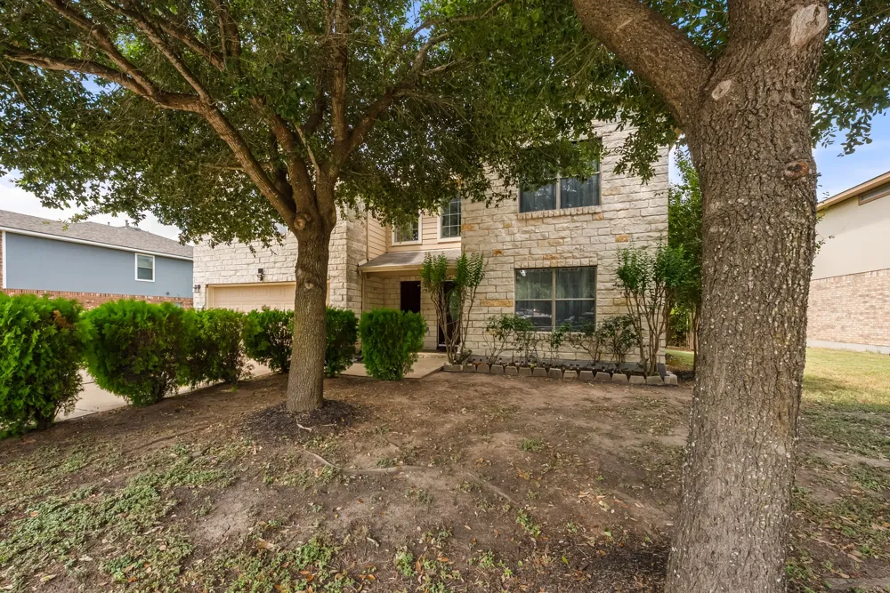 5143 Marsh Lane Buda, TX 78610