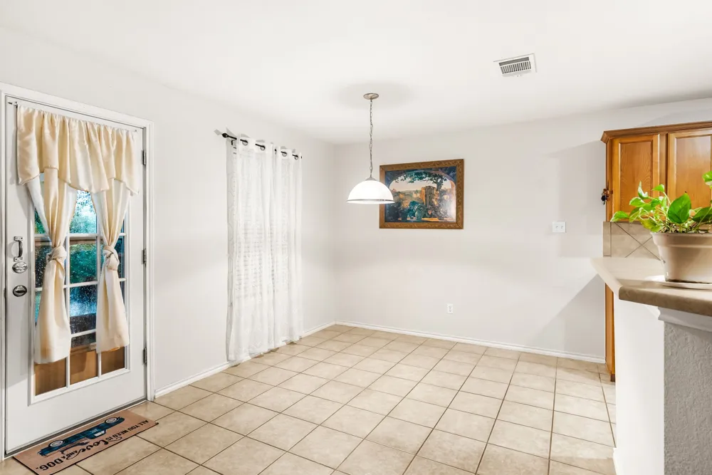 5143 Marsh Lane Buda, TX 78610
