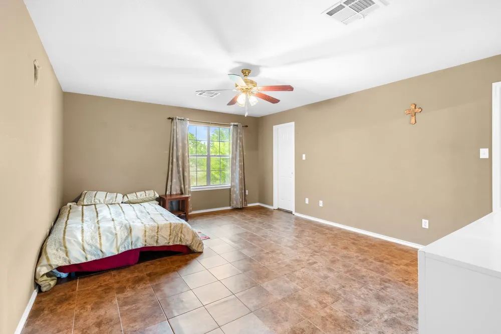 5143 Marsh Lane Buda, TX 78610