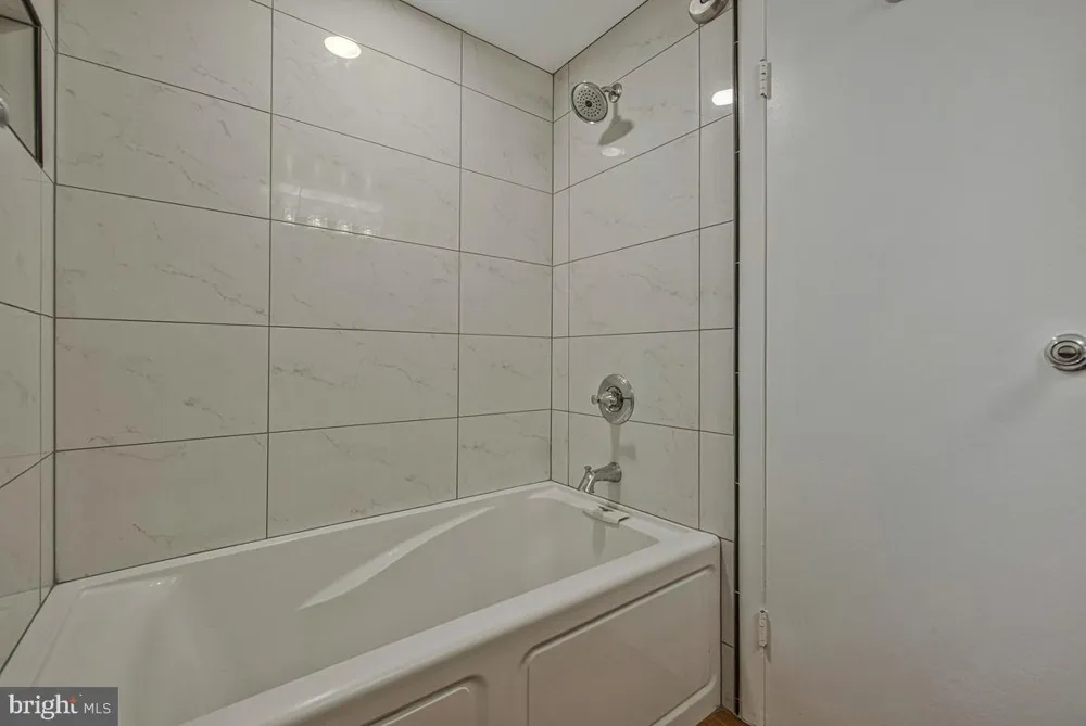 20103 WATERSIDE DRIVE #127 Germantown, MD 20874