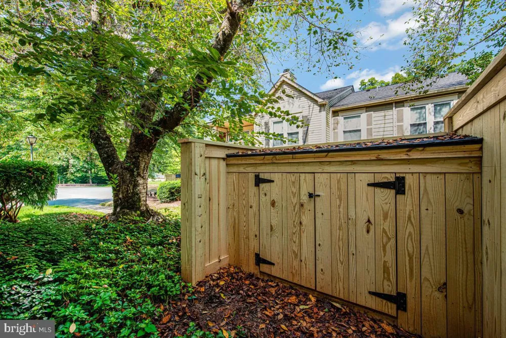 20103 WATERSIDE DRIVE #127 Germantown, MD 20874