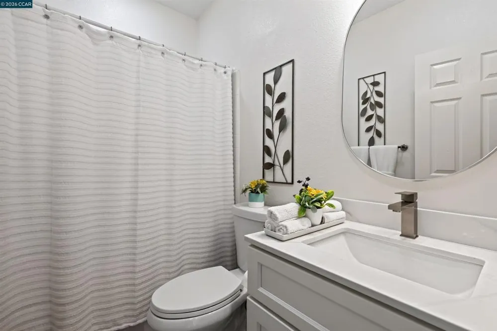 3905 Coyote Cr Clayton, CA 94517