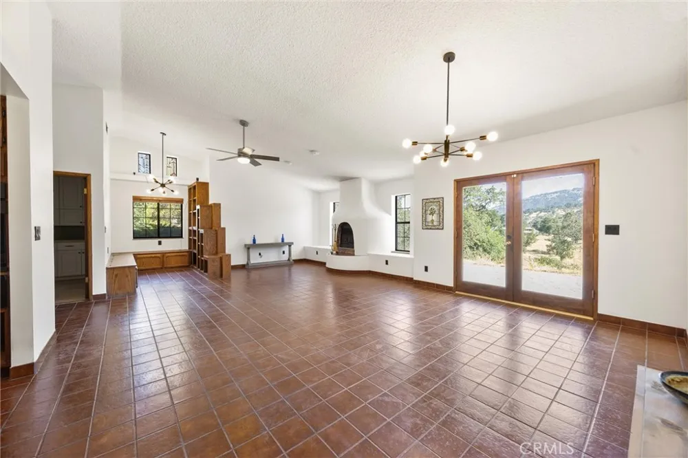 23921 Parke Court Tehachapi, CA 93561