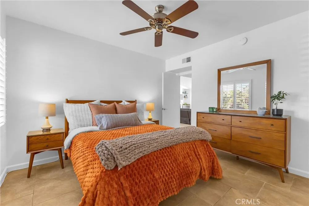 1413 Caleta Way E Palm Springs, CA 92262