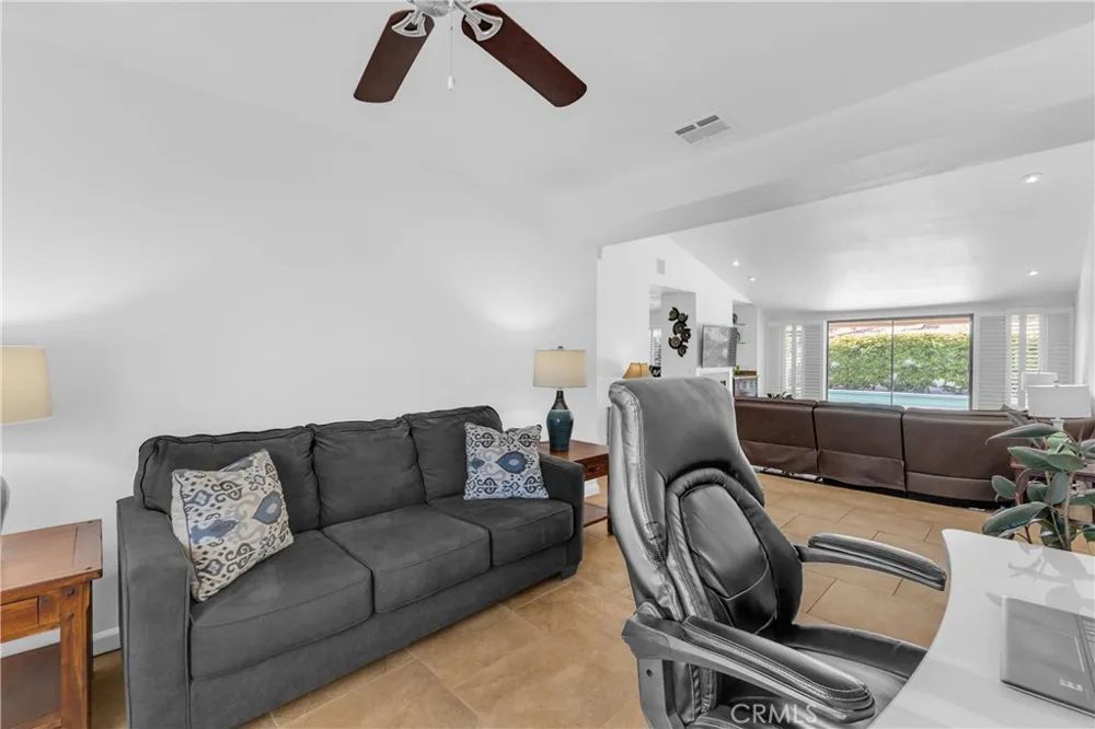 1413 Caleta Way E Palm Springs, CA 92262