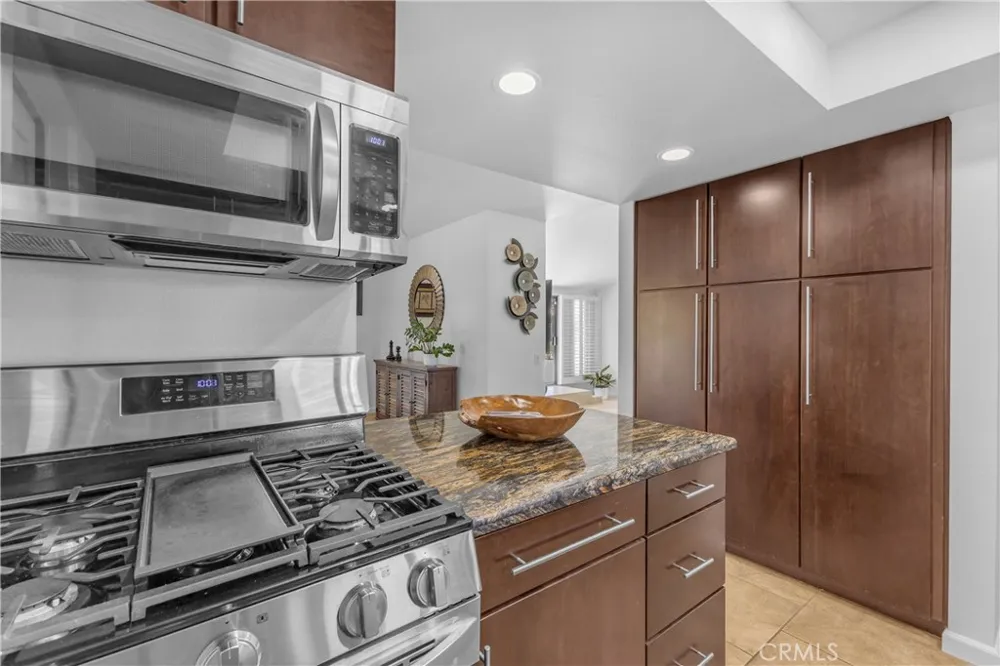 1413 Caleta Way E Palm Springs, CA 92262