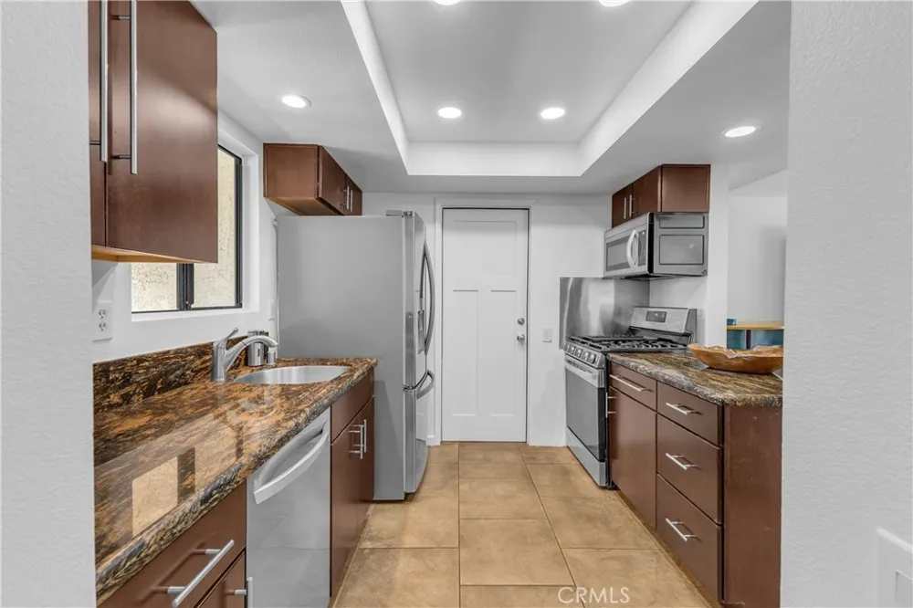 1413 Caleta Way E Palm Springs, CA 92262