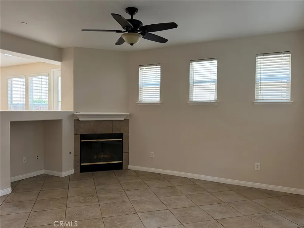 4223 Emerald Avenue La Verne, CA 91750