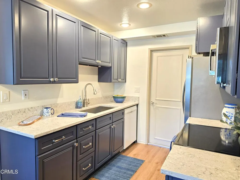 1306 Village 1 Camarillo, CA 93012