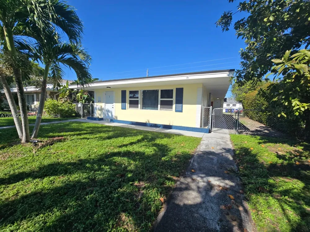 1945 NE 171st St #1 North Miami Beach, FL 33162