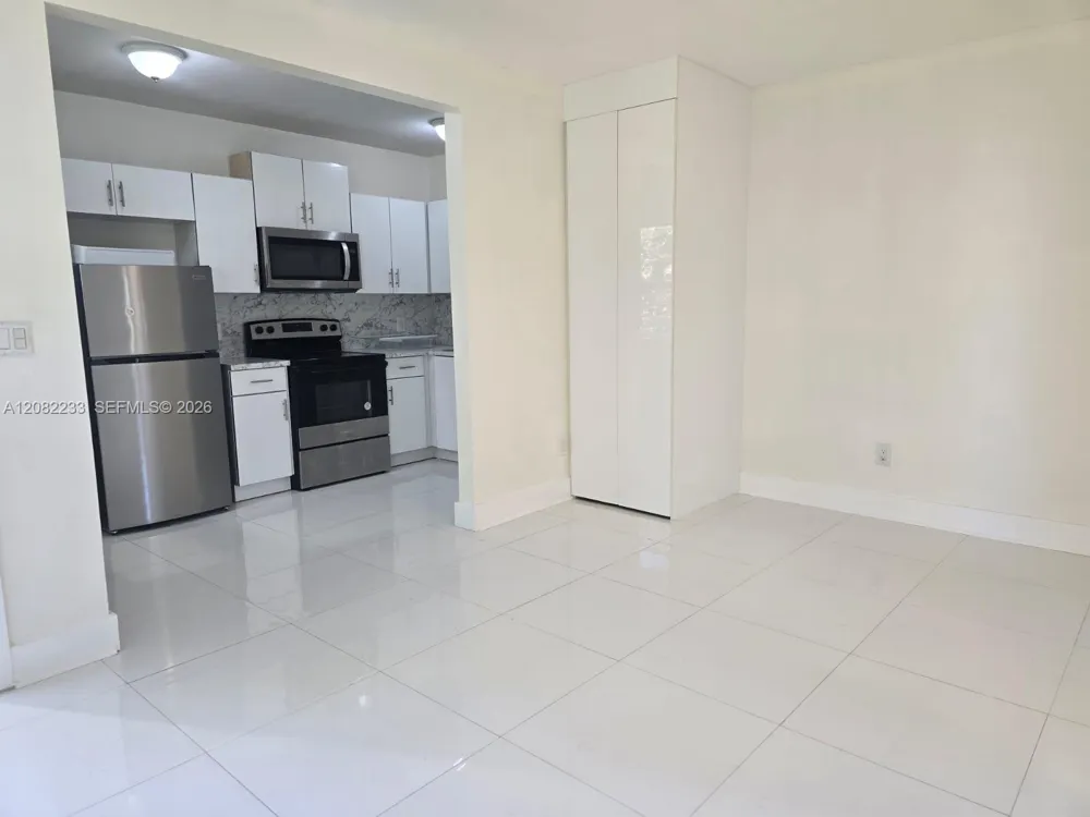 1945 NE 171st St #1 North Miami Beach, FL 33162