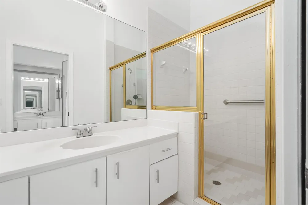 8049 ABERDEEN DRIVE #202 Boynton Beach, FL 33472