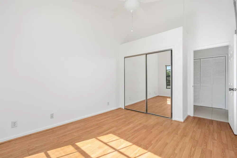 8049 ABERDEEN DRIVE #202 Boynton Beach, FL 33472